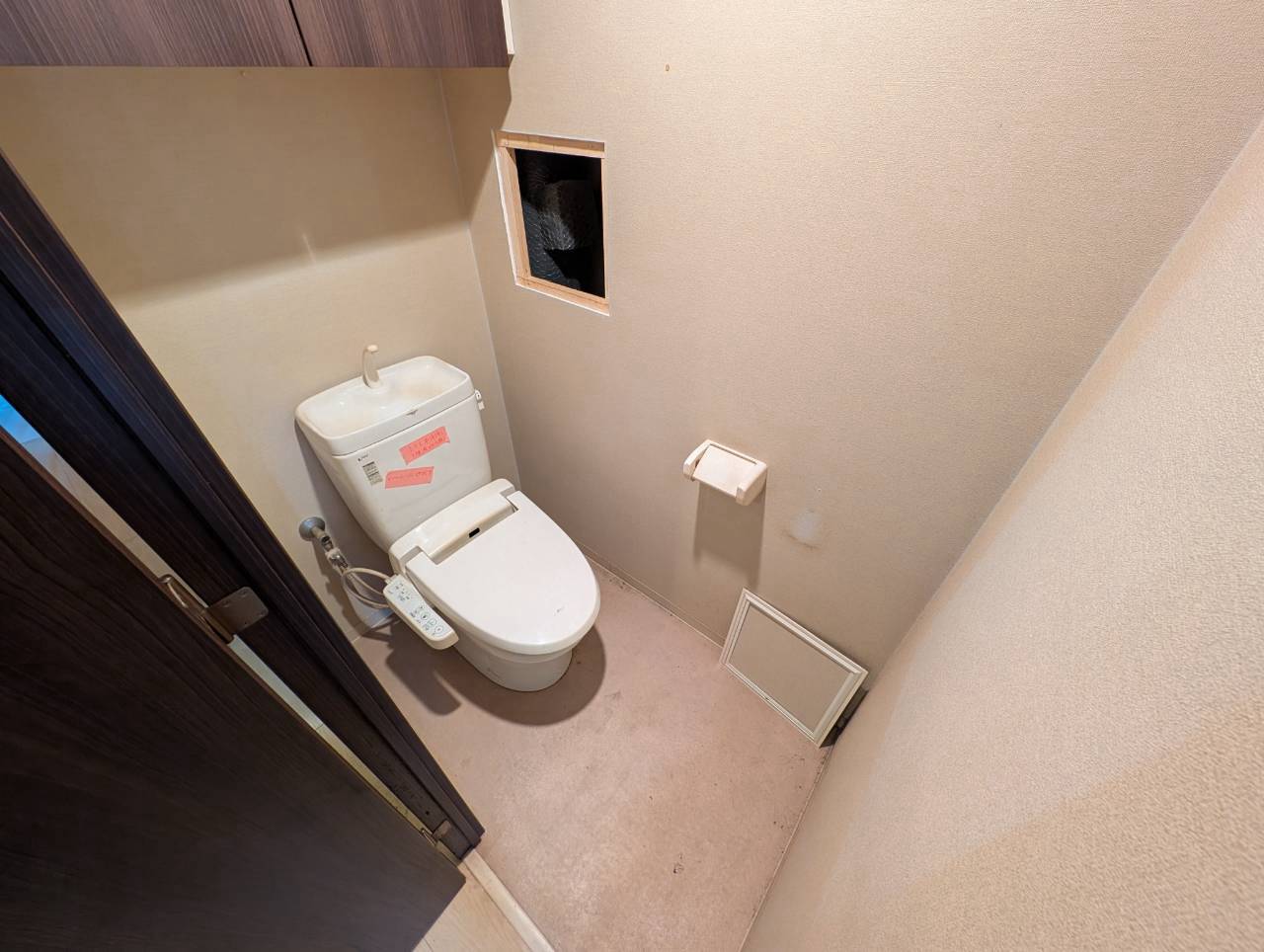 トイレの内装リフォーム施工前